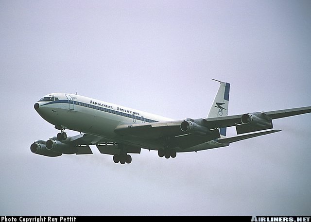 Aerolineas Argentinas 707 in original livery.