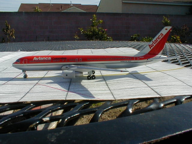 Gemini Jets' Avianca 767-300 oc