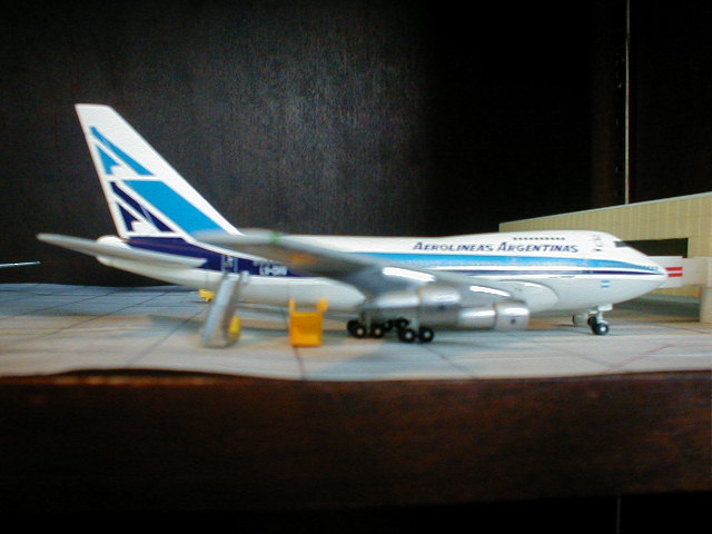 Aerolineas Argentinas 747sp at Concourse 2