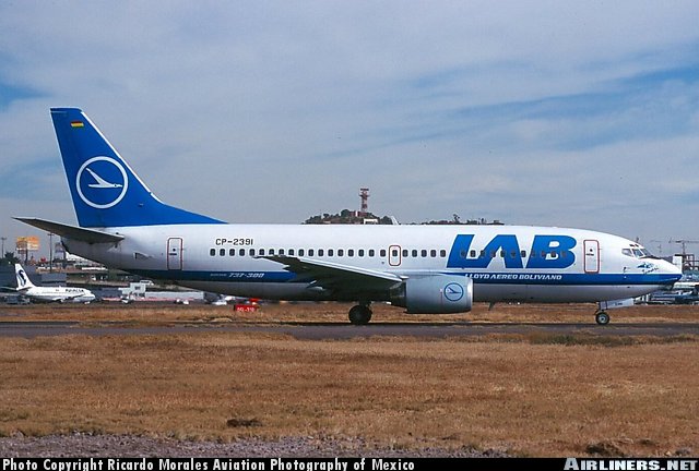 A LAB 737-300